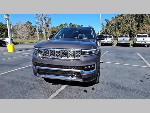 Used 2024 Jeep Grand Wagoneer L 4WD image 36
