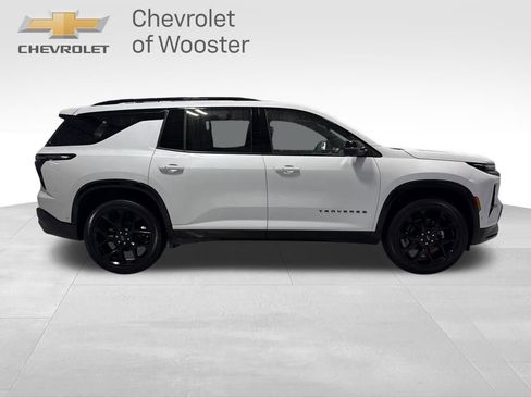 New 2026 Chevrolet Traverse RS w/ LPO, Floor Liner Package image 6