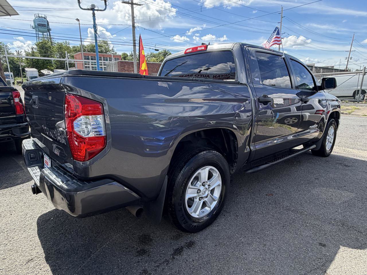 Used 2021 Toyota Tundra SR5 AWD/4WD image 12