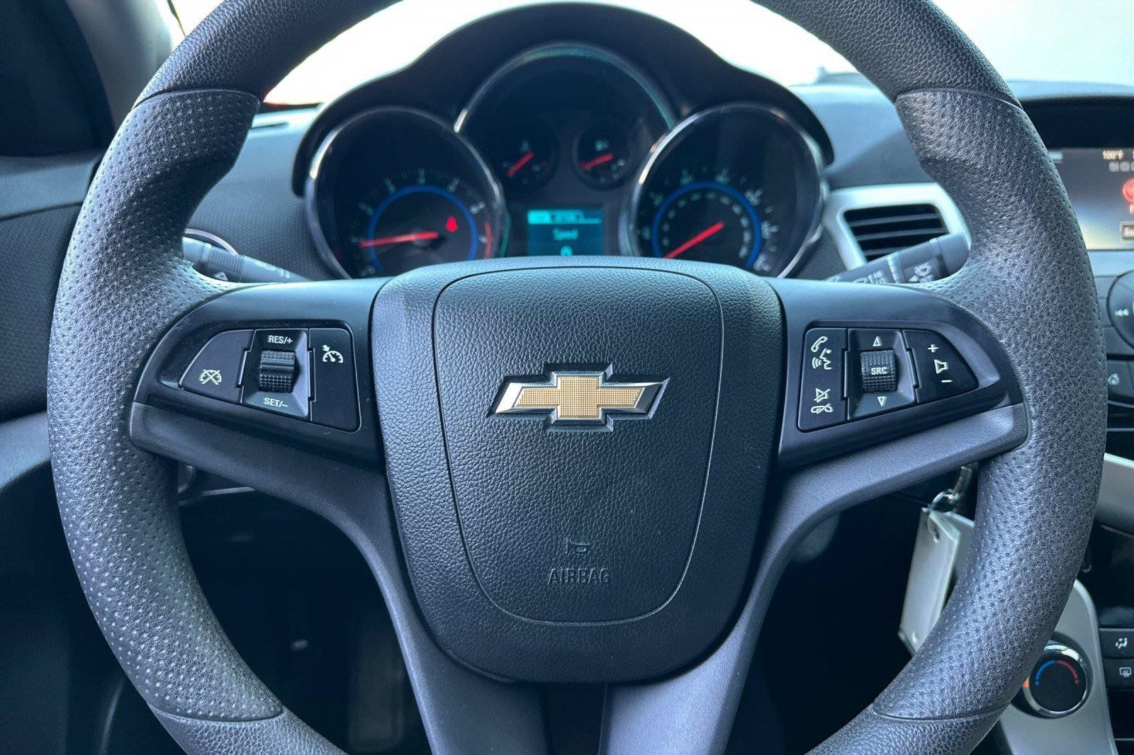 Used 2016 Chevrolet Cruze LT FWD image 21