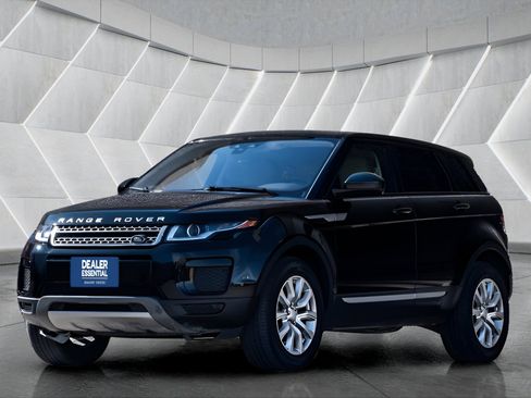Used 2019 Land Rover Range Rover Evoque SE AWD/4WD image 3