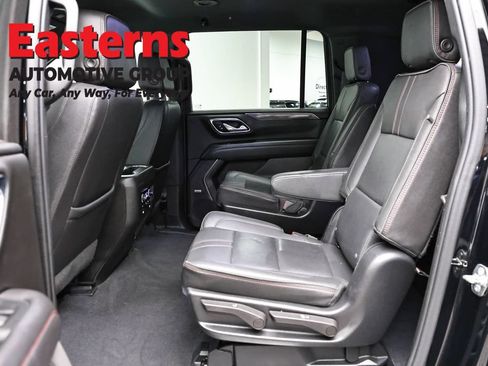 Used 2022 Chevrolet Suburban RST w/ Luxury Package AWD/4WD image 22