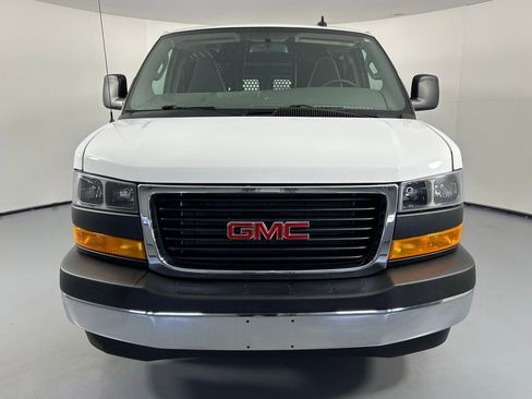 Used 2024 GMC Savana 2500 w/ Driver Convenience Package RWD image 2