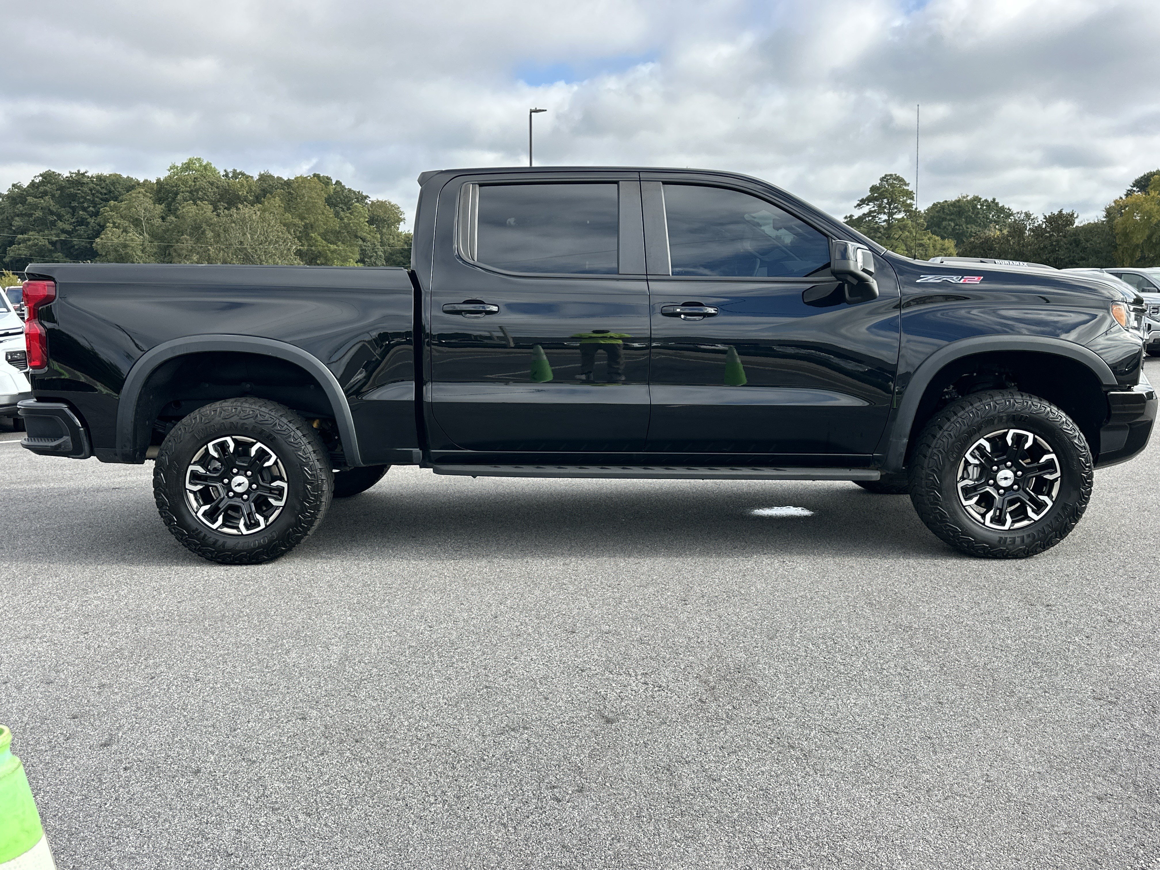Certified 2024 Chevrolet Silverado 1500 ZR2 w/ Technology Package AWD/4WD image 4