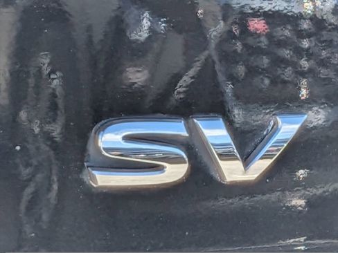 Used 2021 Nissan Rogue SV image 10