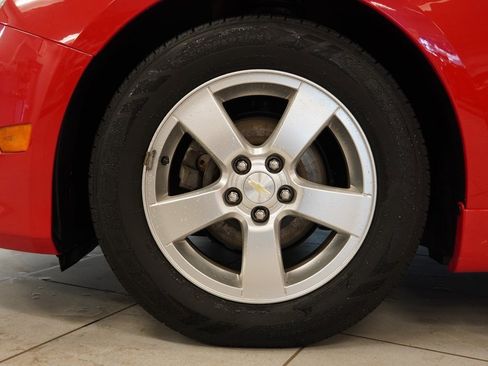 Used 2015 Chevrolet Cruze LT image 18