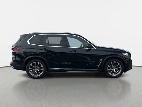 Used 2025 BMW X5 xDrive40i w/ Premium Essential Package AWD/4WD image 2