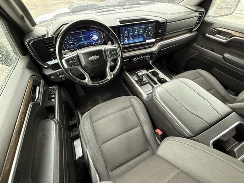 Used 2023 Chevrolet Silverado 1500 LT Trail Boss w/ Protection Package image 16