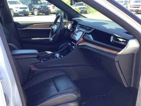 Certified 2025 Jeep Grand Cherokee L Summit AWD/4WD image 16