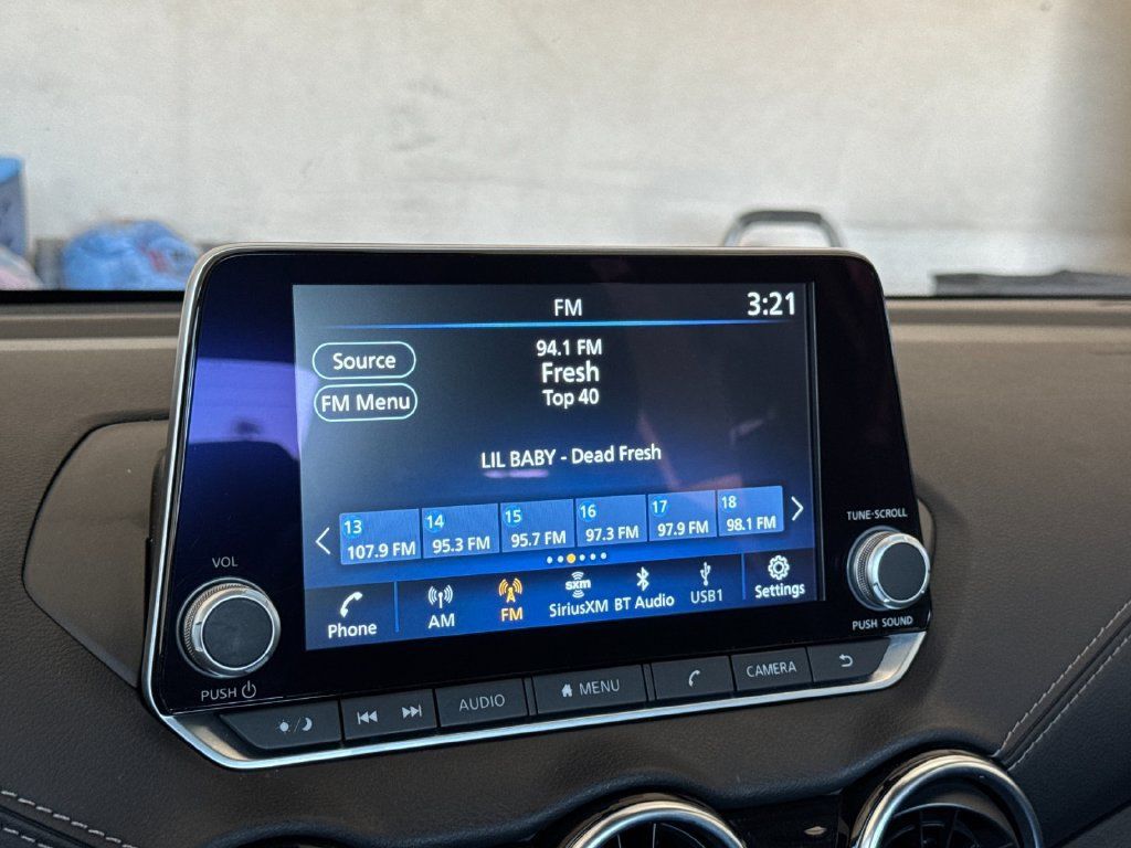Used 2025 Nissan Sentra SV FWD image 16