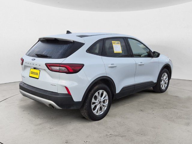 Used 2025 Ford Escape Active AWD/4WD image 5