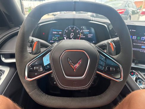 Used 2025 Chevrolet Corvette Stingray Preferred Cpe w/ 2LT RWD image 14