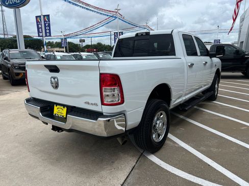 Used 2024 RAM 3500 Tradesman w/ Chrome Appearance Group AWD/4WD image 2