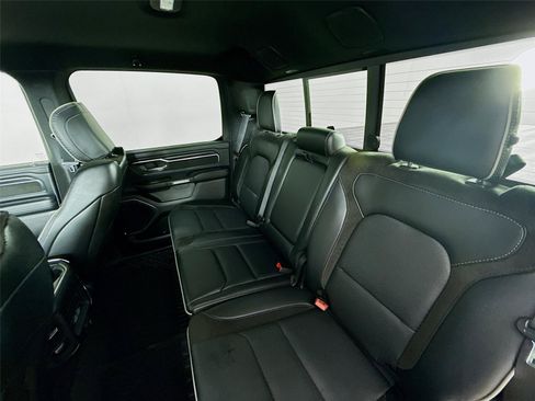 Used 2024 RAM 1500 Laramie AWD/4WD image 11