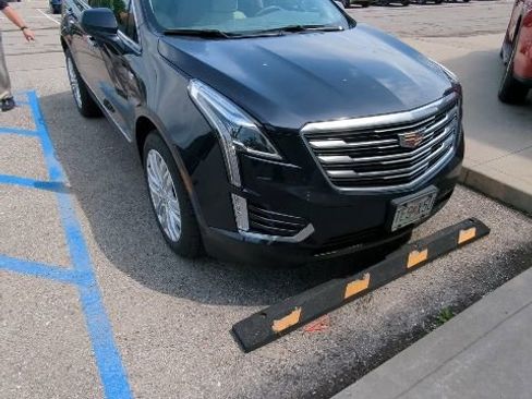 Used 2017 Cadillac XT5 Premium Luxury FWD image 7