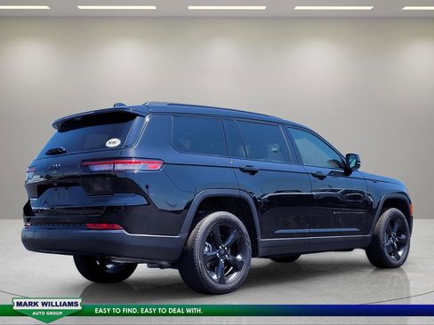 Used 2025 Jeep Grand Cherokee L Limited w/ Luxury Tech Group II AWD/4WD image 4