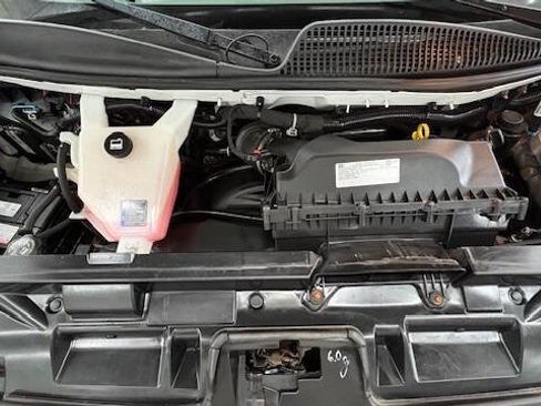 Used 2020 Chevrolet Express 2500 2500 3dr Cargo Van w/ Driver Convenience Package image 17