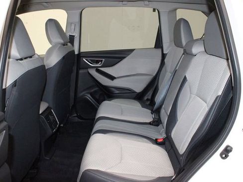 Used 2023 Subaru Forester Premium image 17