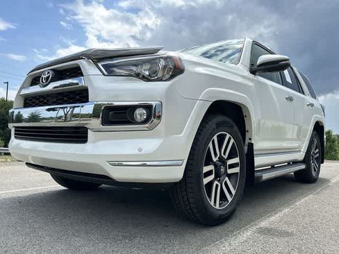 Used 2018 Toyota 4Runner Limited AWD/4WD image 31