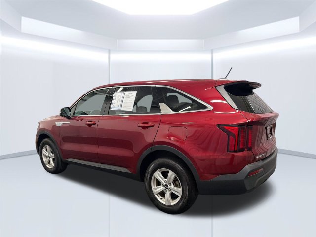 Certified 2023 Kia Sorento LX AWD/4WD image 4