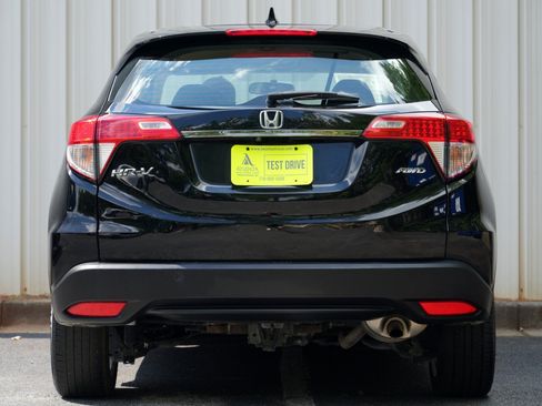 Used 2019 Honda HR-V LX image 10