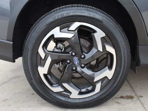 Used 2023 Subaru Crosstrek 2.5i Limited w/ Moonroof Package image 11