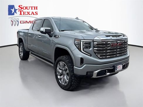 Used 2025 GMC Sierra 1500 Denali w/ Denali Reserve Package AWD/4WD image 1
