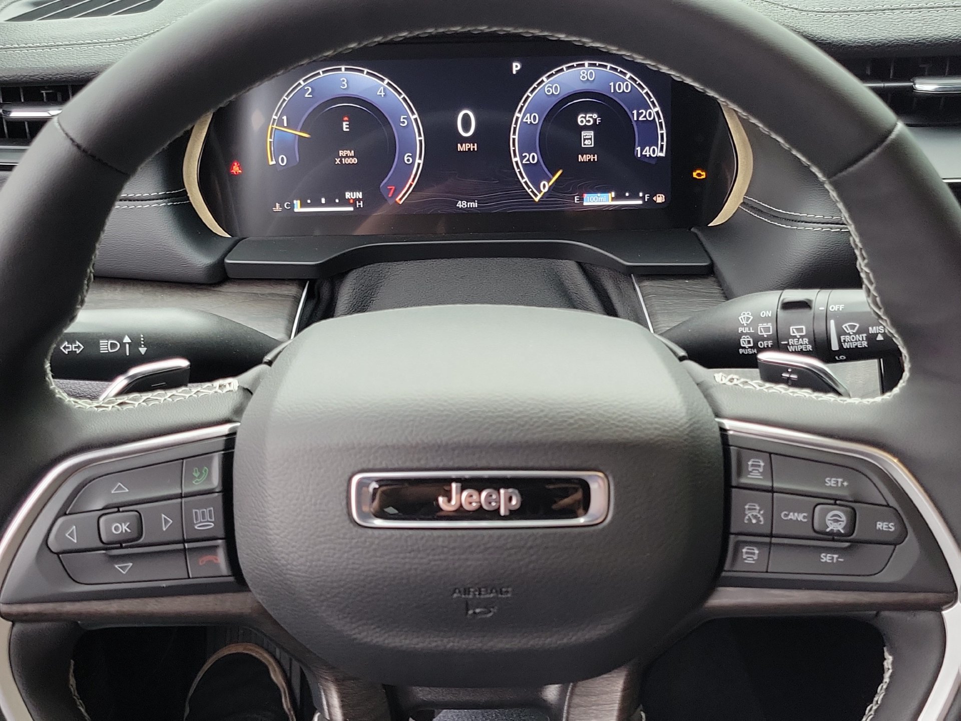 New 2026 Jeep Grand Cherokee Altitude AWD/4WD image 4