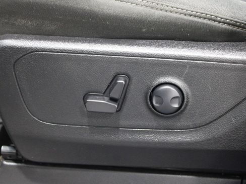 Used 2025 RAM 1500 Big Horn image 4