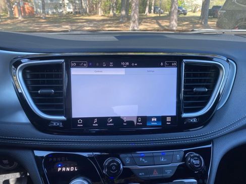 New 2026 Chrysler Pacifica Limited w/ S Appearance Package image 39