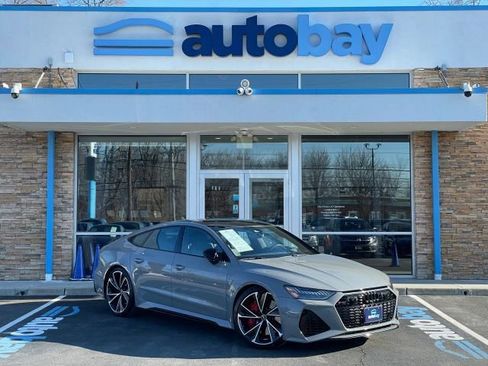 Used 2023 Audi RS 7 Sportback w/ Black Optic Package image 7