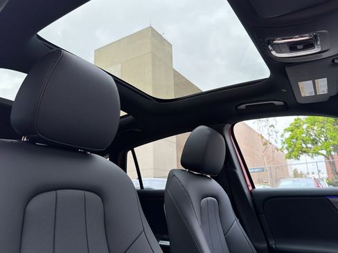New 2026 Mercedes-Benz GLA 250 image 16