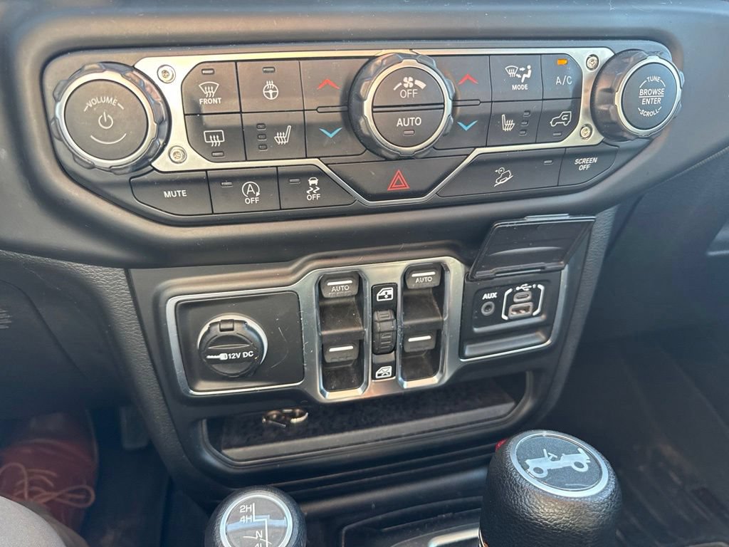 Used 2018 Jeep Wrangler Unlimited Sport S AWD/4WD image 24