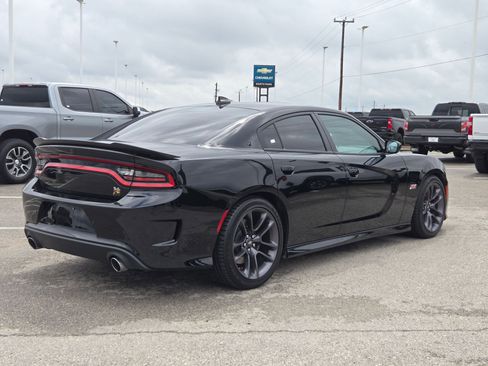 Used 2023 Dodge Charger Scat Pack w/ Plus Group RWD image 3