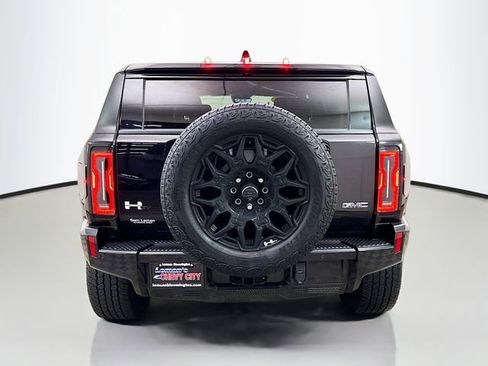 Used 2024 GMC Hummer EV 2X image 9