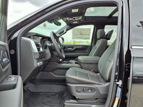 New 2026 GMC Yukon Elevation w/ Elevation Premium Package image 16