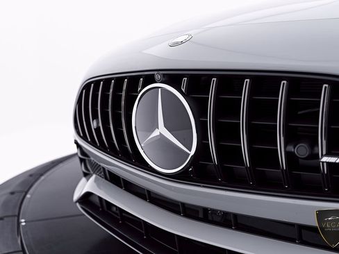 Used 2025 Mercedes-Benz SL 43 AMG w/ Driver Assistance Package image 31