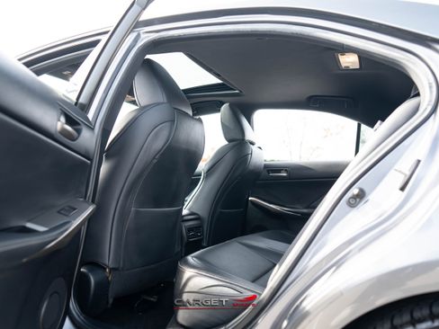 Used 2018 Lexus IS 300 F Sport w/ F Sport Package image 20