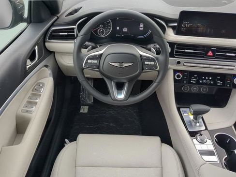 Certified 2025 Genesis G70 2.5T image 25