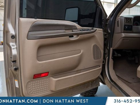 Used 2004 Ford F250 XLT image 8