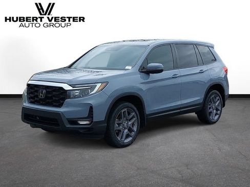 Used 2023 Honda Passport EX-L image 2