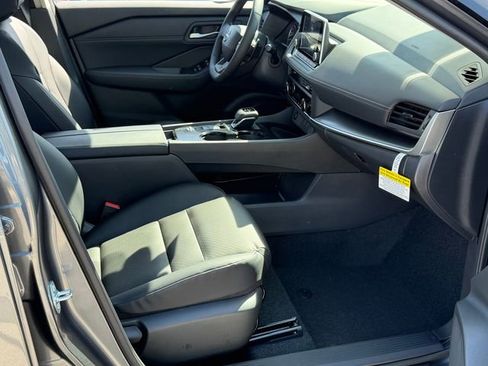 New 2026 Nissan Rogue SV FWD image 25