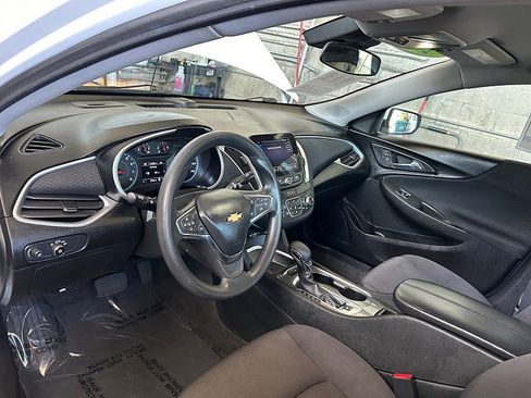 Used 2023 Chevrolet Malibu LT FWD image 19