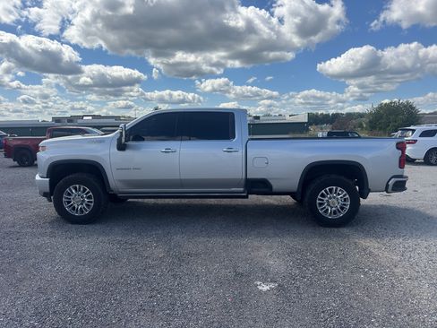 Used 2022 Chevrolet Silverado 3500 High Country w/ Z71 Off-Road Package AWD/4WD image 8