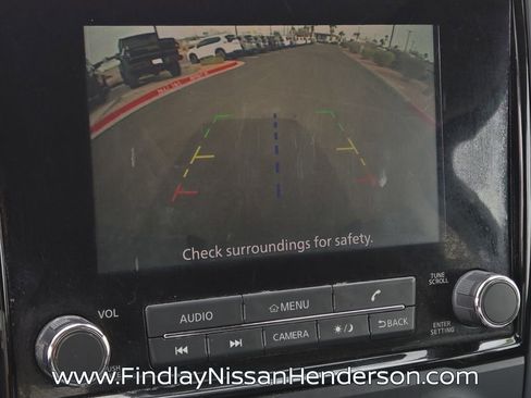 Used 2022 Nissan Titan SV image 22