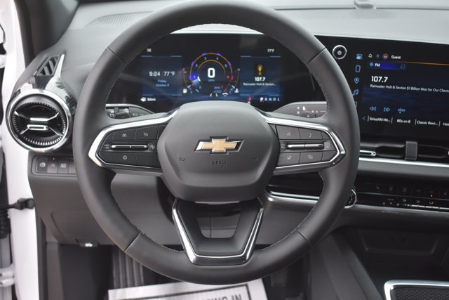 New 2027 Chevrolet Equinox LT w/ Safety and Technology Package FWD image 18