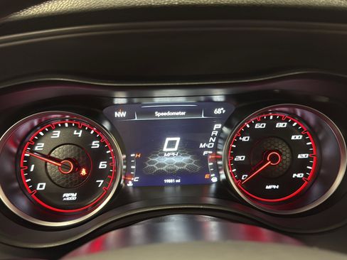 Used 2023 Dodge Charger SXT RWD image 20
