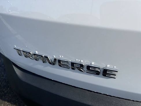 Used 2023 Chevrolet Traverse LS w/ Safety Package FWD image 11