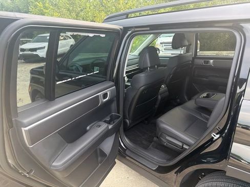 Used 2026 Hyundai Santa Fe SEL FWD image 18