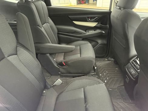 Used 2022 Subaru Ascent Premium w/ Convenience Package AWD/4WD image 6